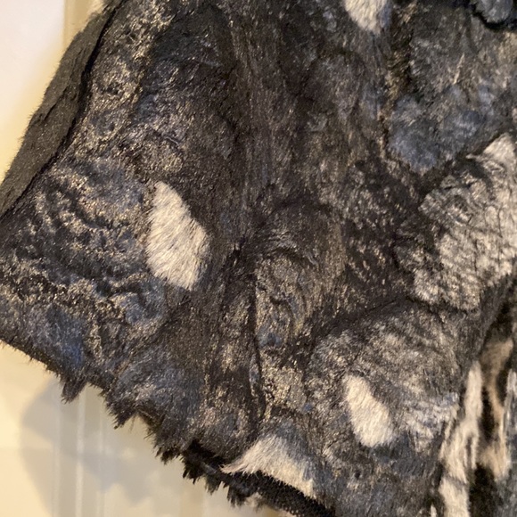 Top - Picture 5 of 9